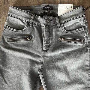NYDJ Legging with lift tuck technology size 6